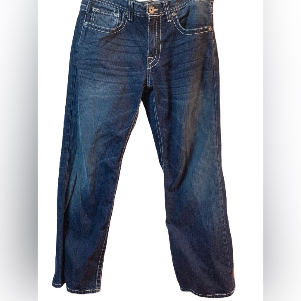BKE Relaxed Fit Dark Blue Jeans. BKE Buckle Tyler.mid-rise zip fly.SZ 32